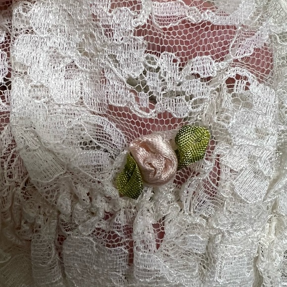 💔SOLD 💔Vintage lace tank top crop top - Picture 5 of 5